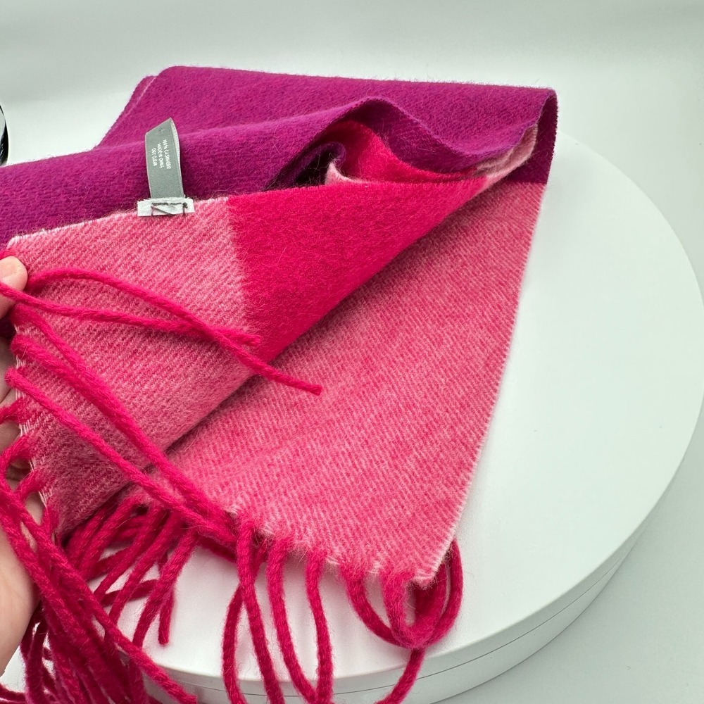 Ann Taylor Cashmere Scarf Long Pink Ombre Color Block Stripe Winter Quiet Luxury - Picture 5 of 5